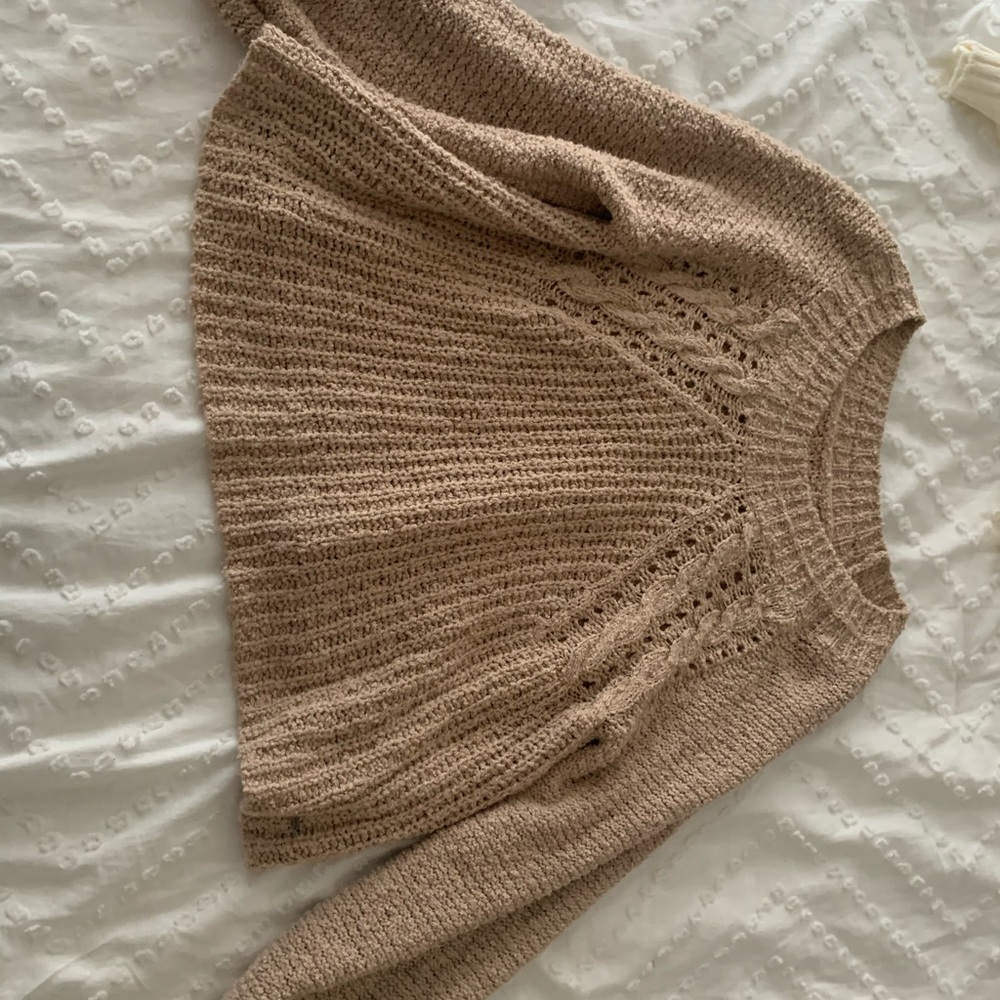 sweater - Picture 2 of 4